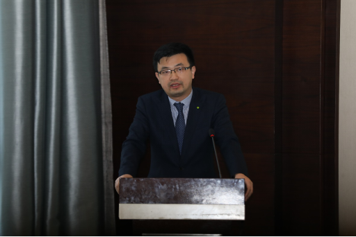 与众专家共话行业未来，华为云全方面加速保险