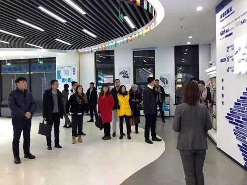 市南区“青年人才智库”成立仪式暨“青年大学