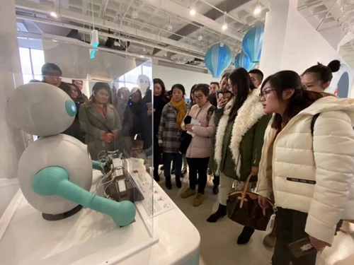 市南区“青年人才智库”成立仪式暨“青年大学