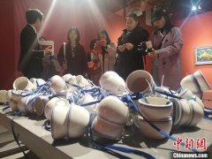 渝港青年艺术交流展启幕 “秀”出两地魅力