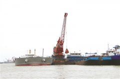 洞庭清波载百舸——岳阳洞庭湖浮吊整治、行业规范发展走笔
