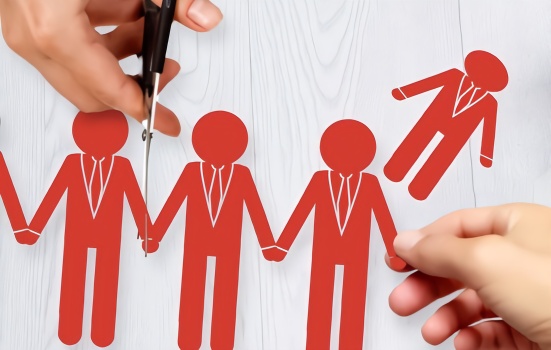 华为徐直军：2020年将末位淘汰10%主管，生存是第