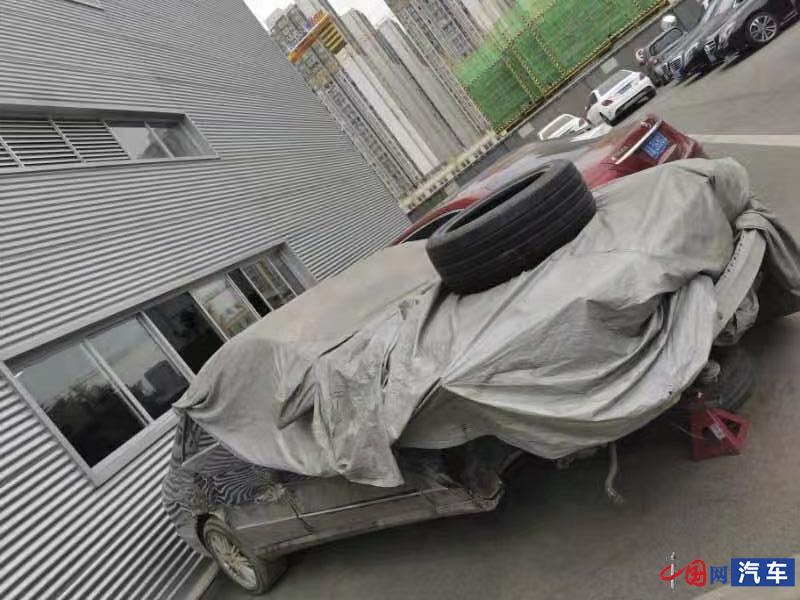 律师遭4S店强行扣车强迫交易 实名控诉奔驰虚假宣传