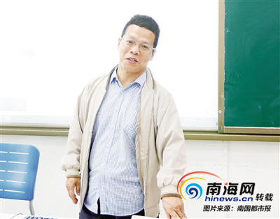 “感动海南”年度人物赵红亮走进海南侨中 与学