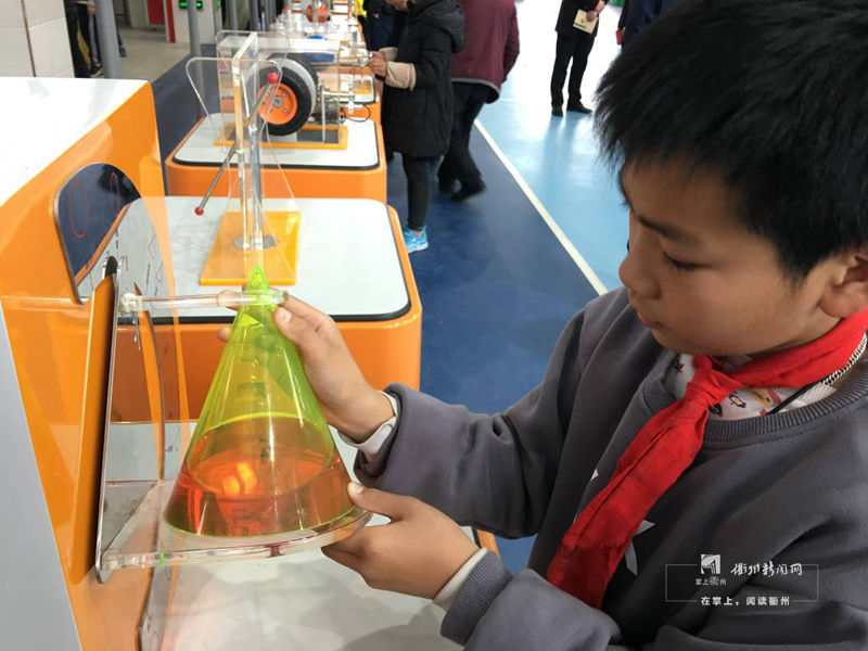 流动科技馆走进峡口小学，助力乡村学校开展科技学习