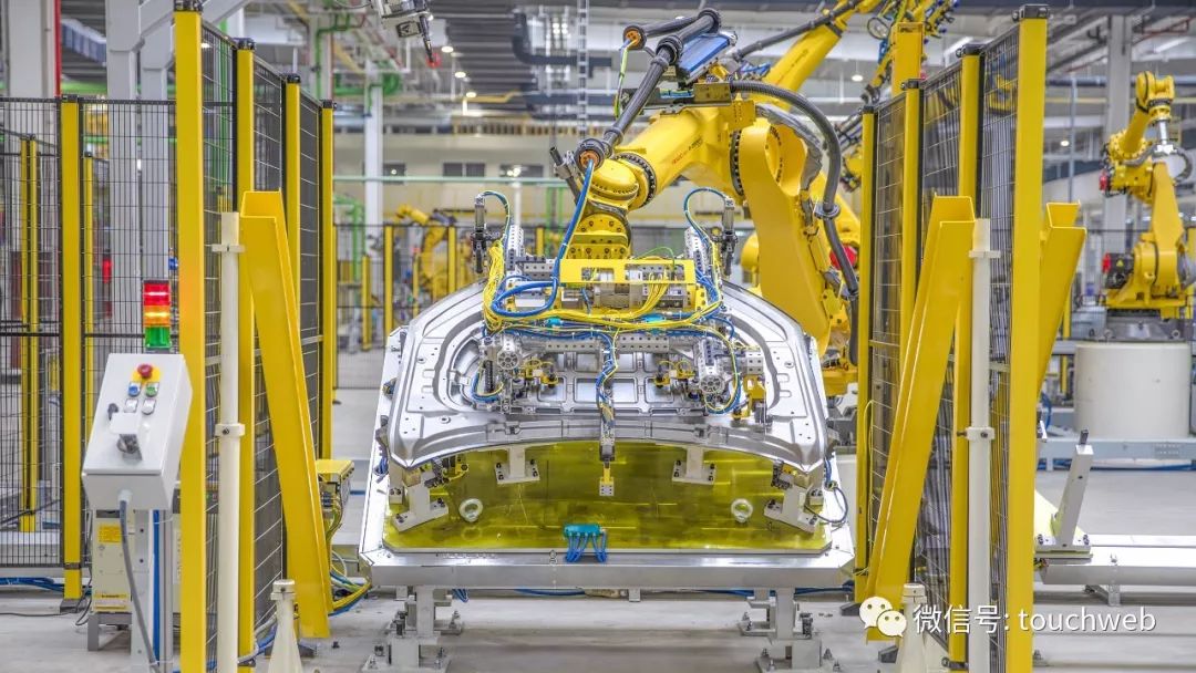 威马参股的湖北星晖基地曝光：年内下线首台