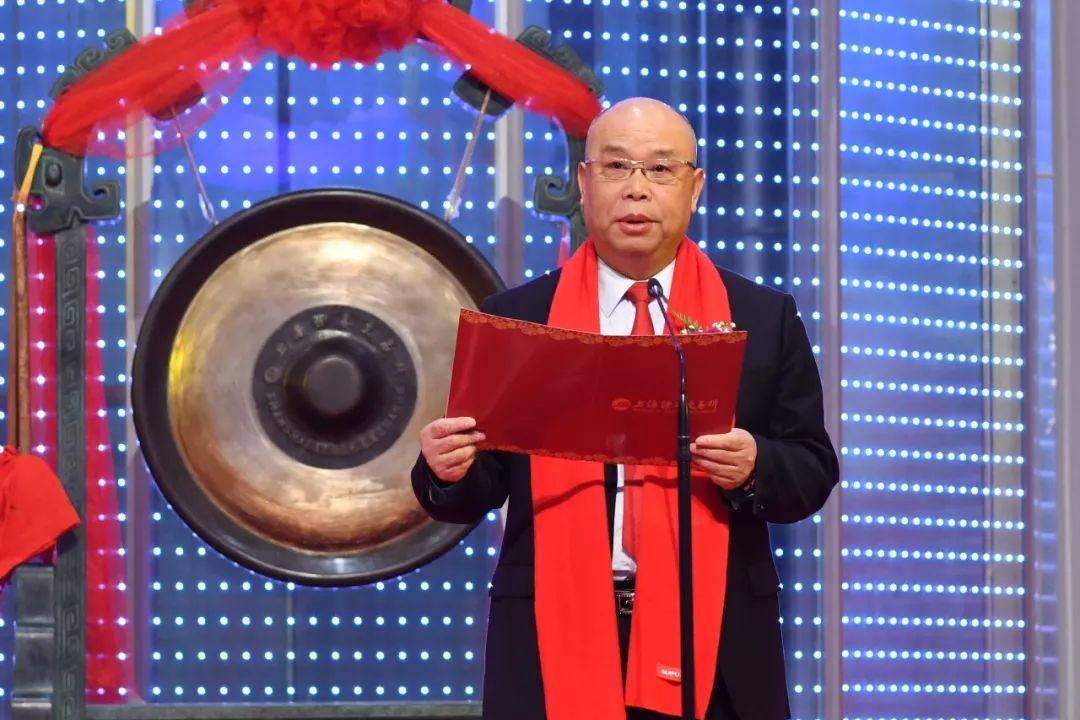 奥普家居上交所上市:市值88亿 方胜康家族企业