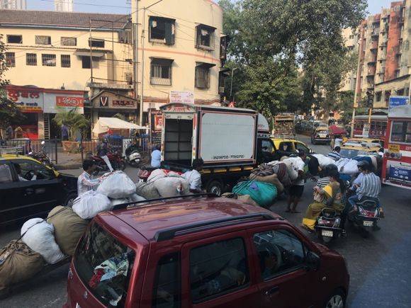 印度赶中国,长远可期,短期无望