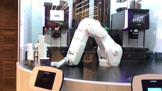 估值40亿美元的机器人披萨车 一夜之间就“凉”