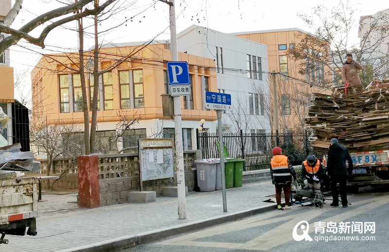 记者探访：新能源汽车真能享受停车优惠政策吗？