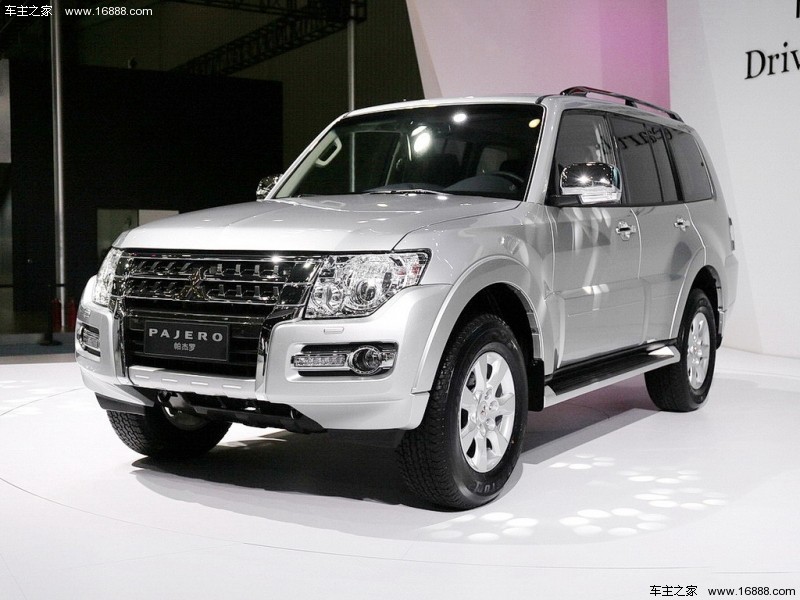 帕杰罗(进口)降价4.50万 全包仅35.86万可入手