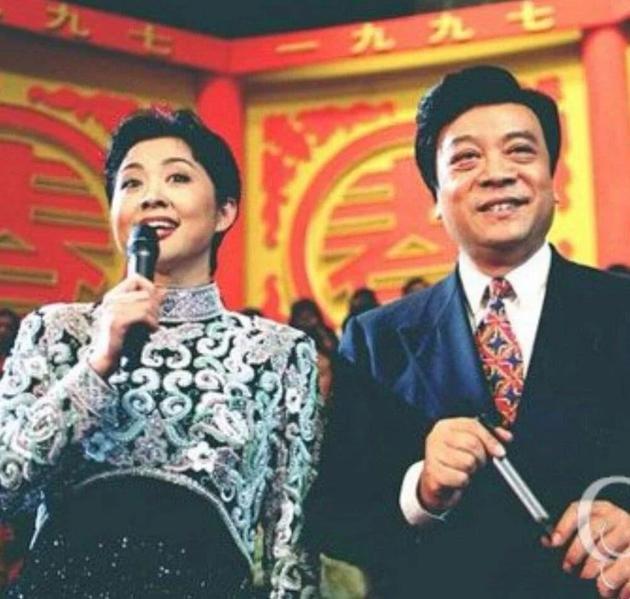 倪萍赵忠祥旧照