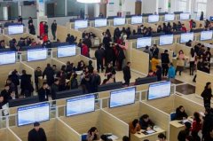 节后首场大型招聘会来了 平湖人才市场超“智慧”