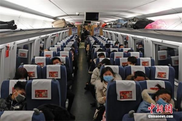 疫情下全民“宅”在家 中国消费引擎恢复性增长