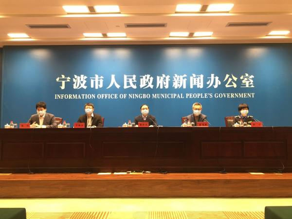 宁波发布会：1人打麻将致多人感染 114万只口罩开