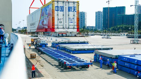 远望号火箭运输船队完成长征五号B遥一运载火箭海上运输任务