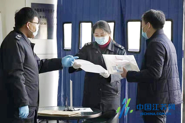 南京江北新区税务部门服务靠前 确保企业享政策