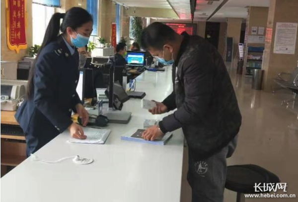 【邢台战“疫”·众志成城】河北威县：好政策好服务 助力口罩企业火速投产