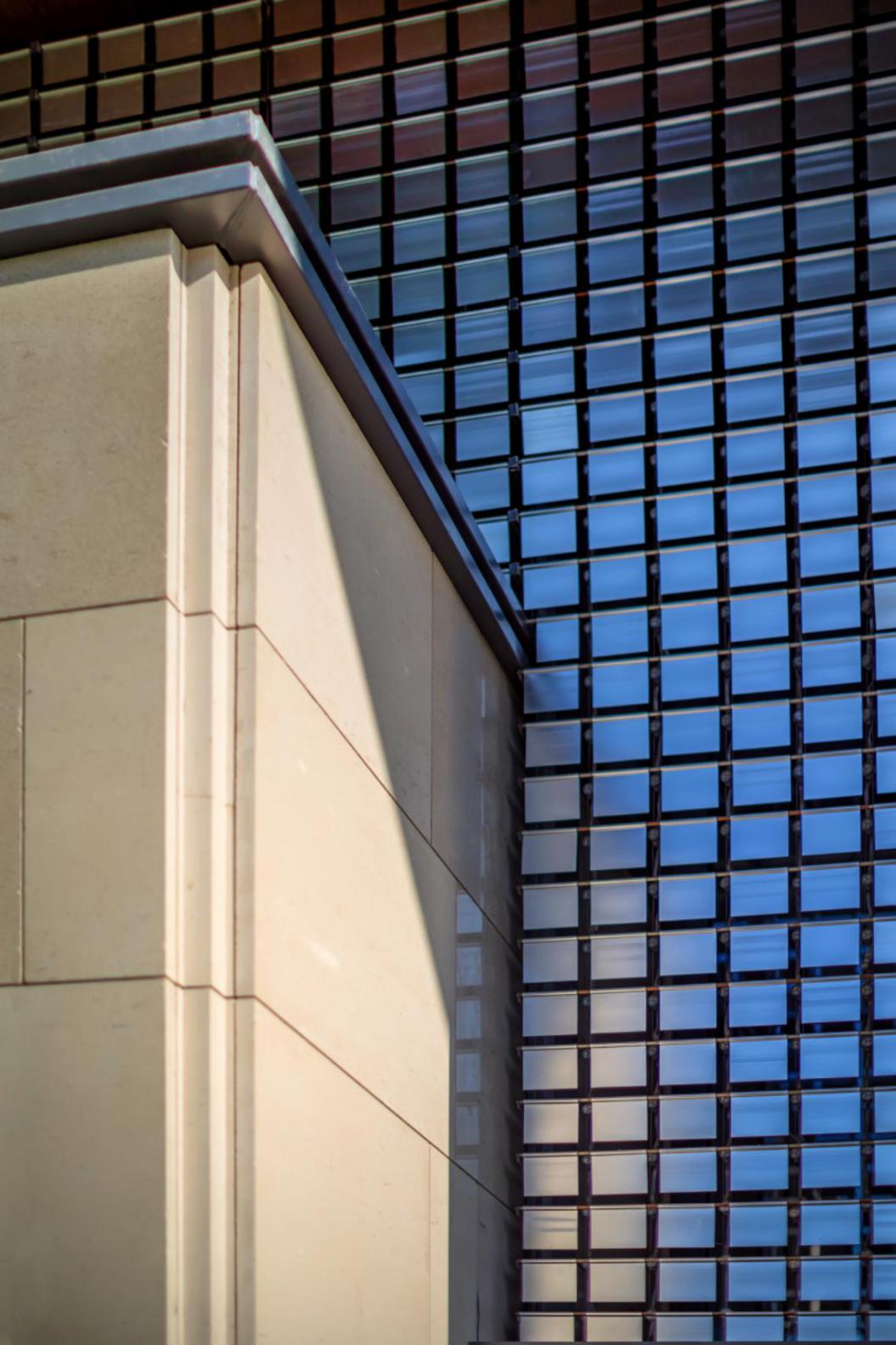 龙湖·天鉅：鉅科技，耀未来