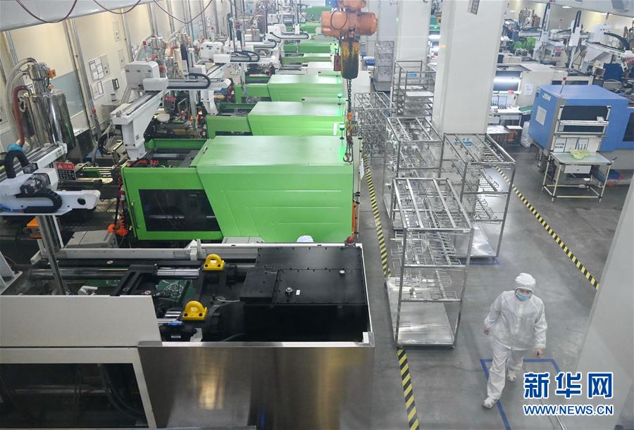 (来自经济前沿的故事·企业复工复产·图文互动)(1)“危机中发现新商机”——中国科技制造企业复工复产观察