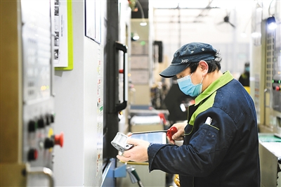 央地联手，助民营企业回归正轨