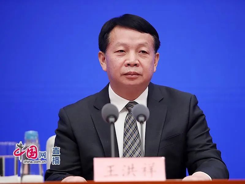 一手抓严厉打击，一手抓温情执法，法治为复工复产保驾护航