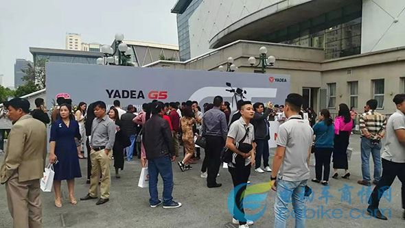 电动车行业首家独资海外工厂成立，雅迪助推中