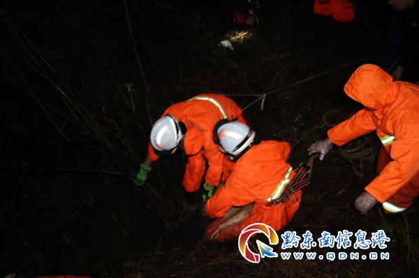 女子不慎掉入70米深洞 台江消防3次探索创造生命奇迹
