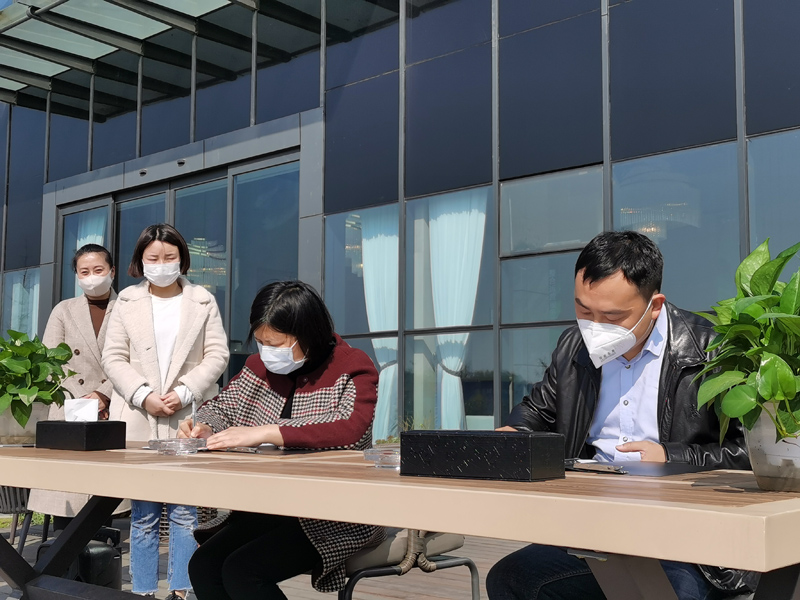 成都市公园城市建设管理局助力花卉产业纾难解困供需精准对接销售花卉600万盆