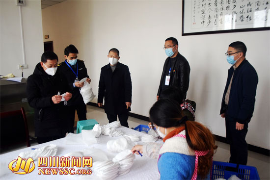 达川区百节市场监管所靠前服务助力企业复工复