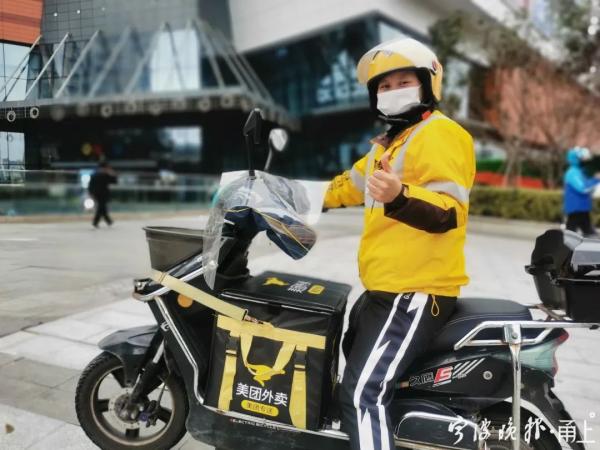 她是“外卖小哥”！今天讲述宁波街头这些女骑