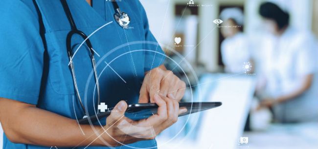 快点、再快点……“模范生”平安医保科技一线抗疫纪