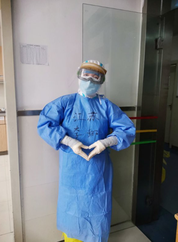 我们是父女，更是战友