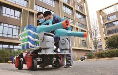 防疫智能机器人上市 洛阳科技战“疫”添新锐