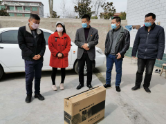 武汉教师困郸城 一台电脑两地情