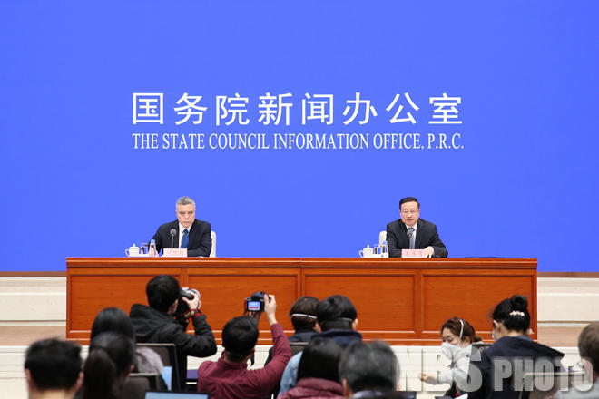 2月份国民经济运行情况答记者问
