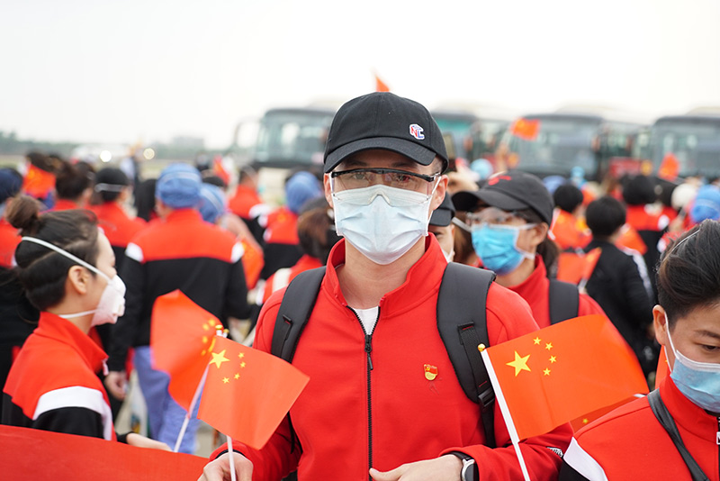致敬！海南援鄂医疗队首批258人凯旋