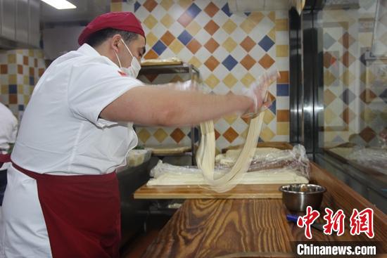 乌鲁木齐餐饮业陆续恢复堂食“老字号”表现出色