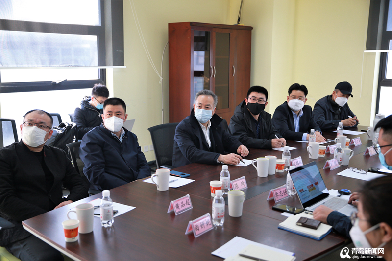 青岛市社会组织总会王端瑞一行访问青岛新闻网