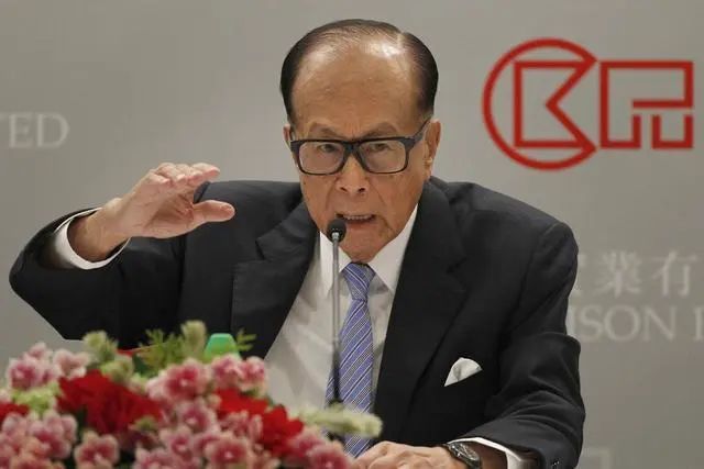 房地产，依然是最有钱行业？报告传递信号，套现地产大佬也最多！