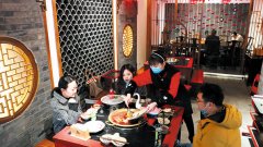 成都街头巷尾重现“市井味”“烟火气”