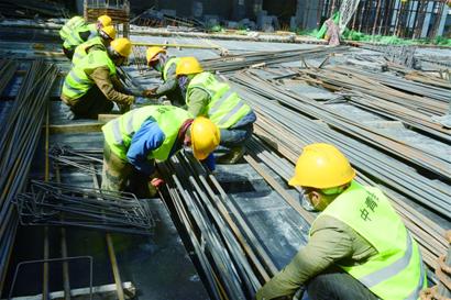 2000余个建设项目铆足干劲，把耽误的时间“夺回