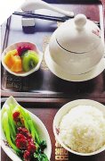 黄精入菜、茯苓煨肚、天麻焗鸡，磐安药膳产业