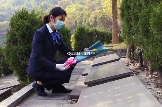 25岁姑娘代客祭奠 有人签70年合同请她为丈夫儿子