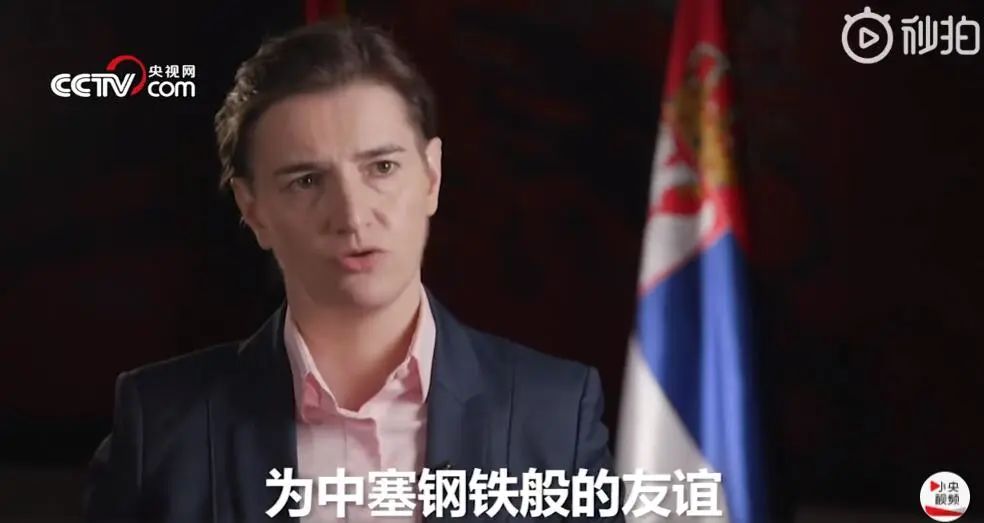 “铁板朋友”总理：等疫情结束，我们竖座纪念