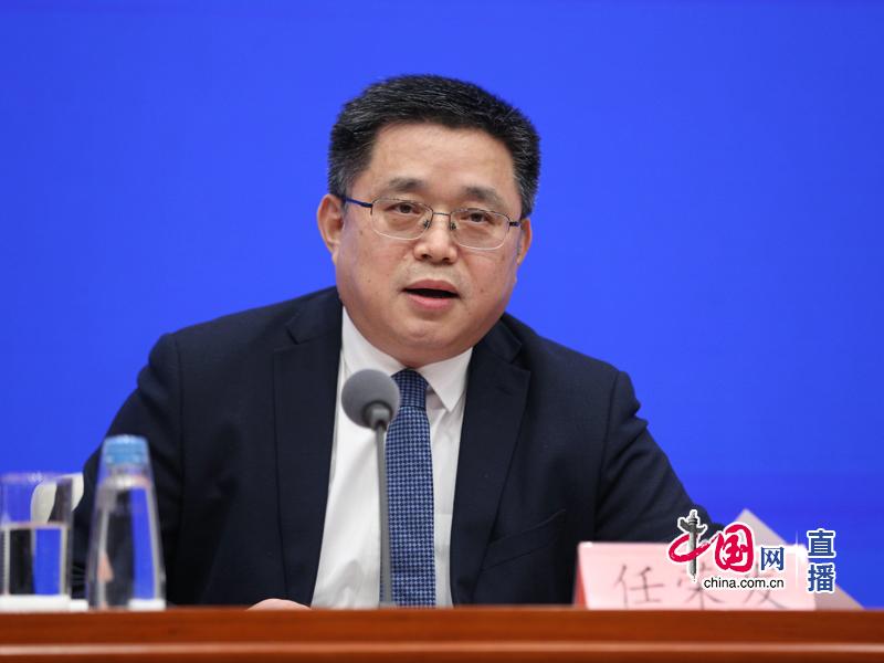 国务院新闻办就减税费优服务助复产促发展有关