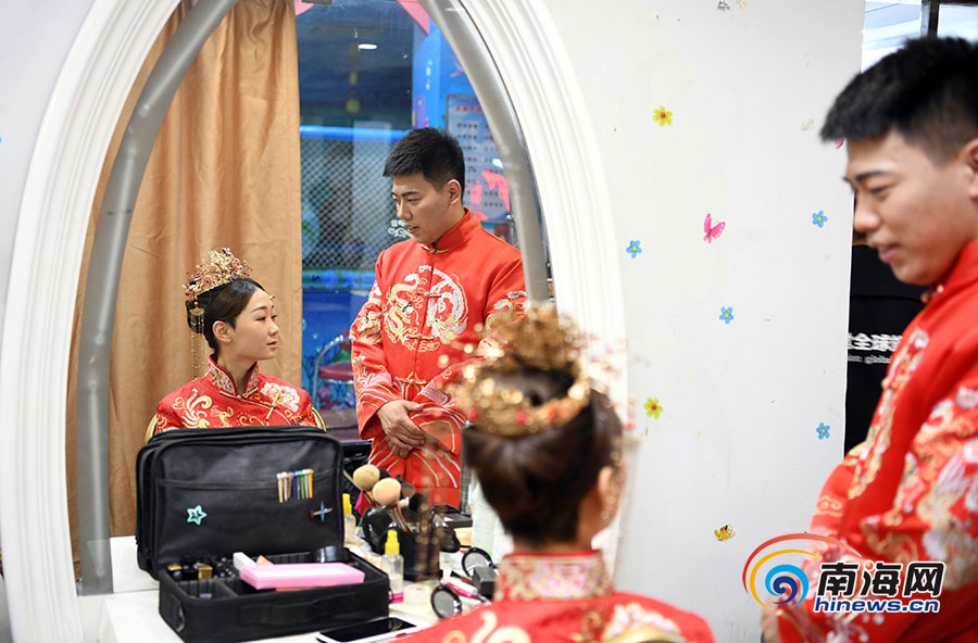 河南90后女护师圆梦三亚 浪漫开启天涯海角“婚