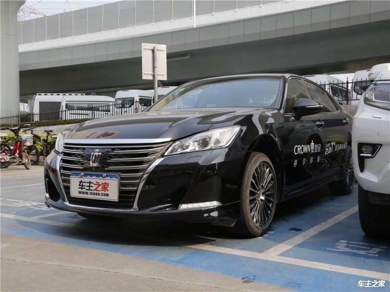 深圳一汽丰田皇冠最高优惠2.00万 欢迎上门试驾