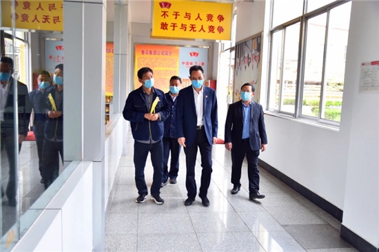 王文峰调研工业企业生产经营情况