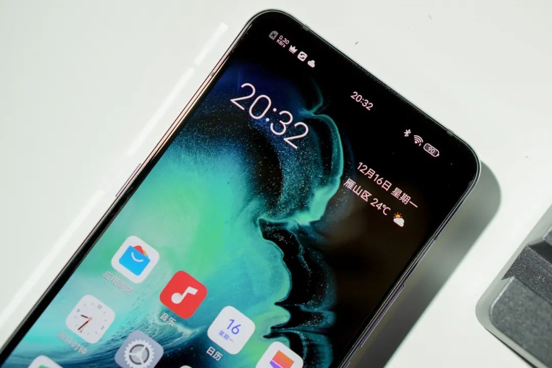 「二手值得买」vivo X30 Pro：不凑数，真四摄